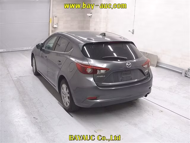 MAZDA AXELA