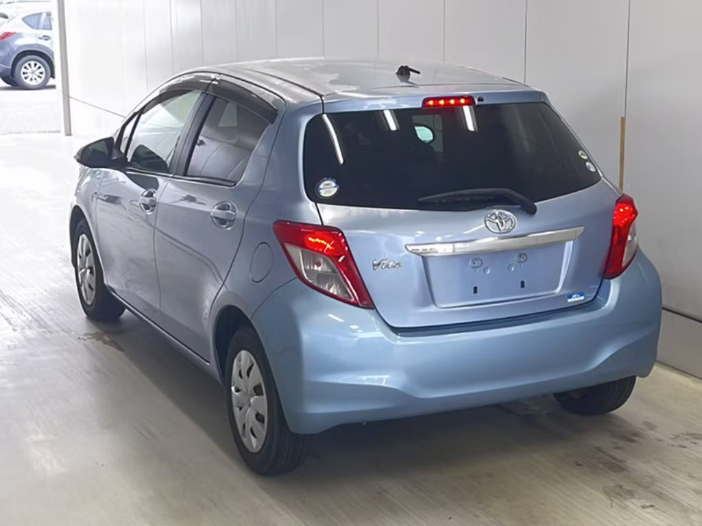 TOYOTA VITZ