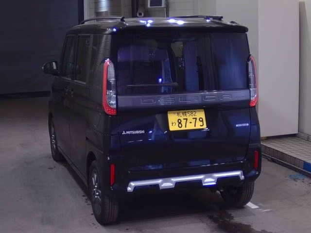 MITSUBISHI DELICA MINI