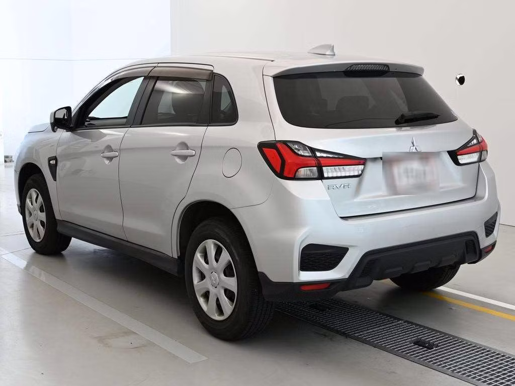 MITSUBISHI RVR