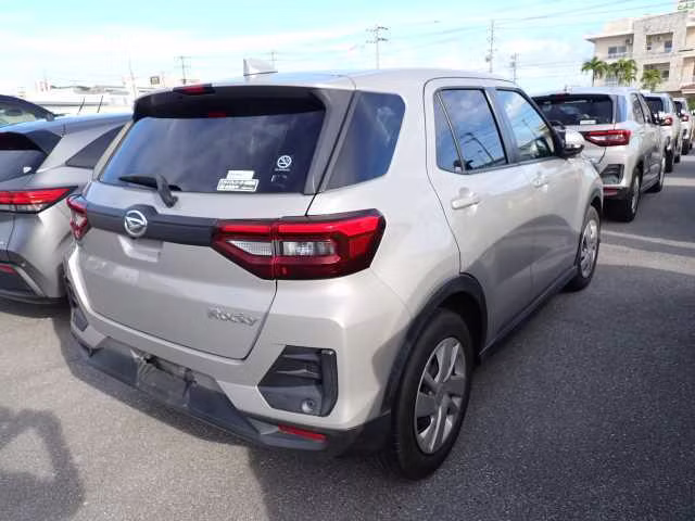 DAIHATSU ROCKY