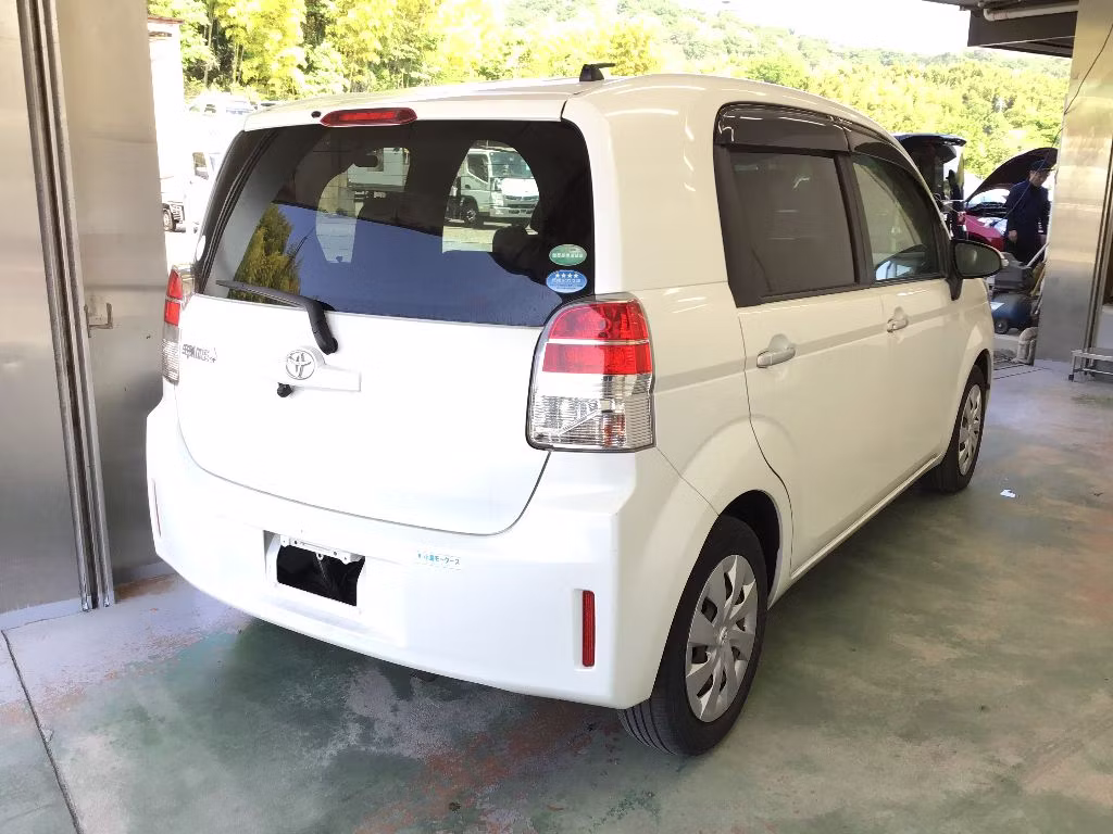 TOYOTA SPADE