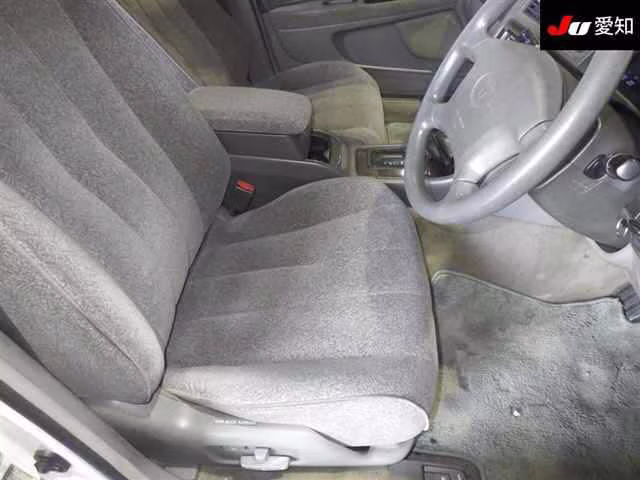 TOYOTA MARK II