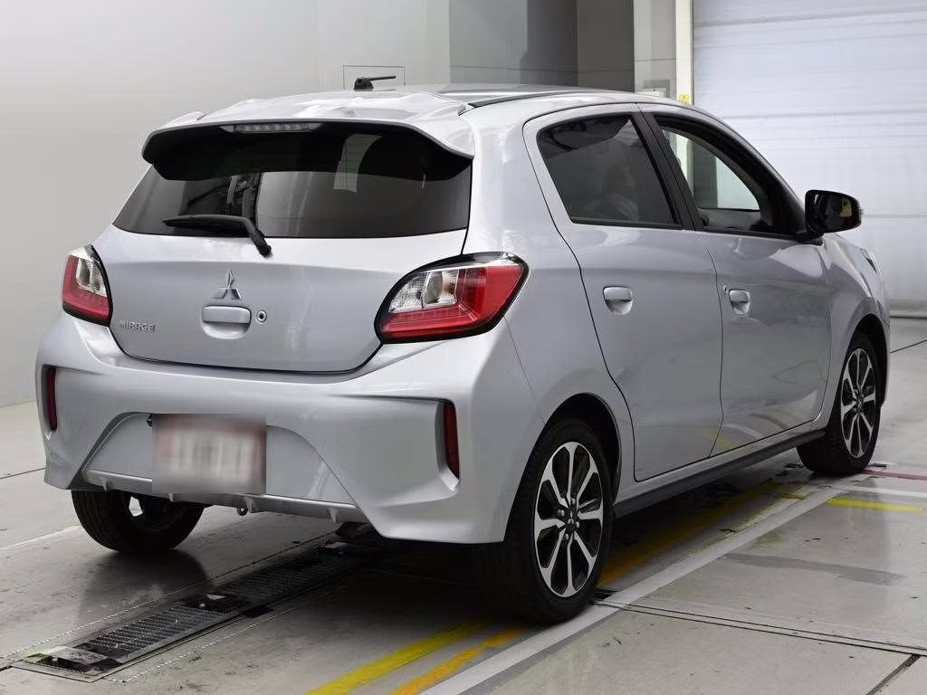 MITSUBISHI MIRAGE
