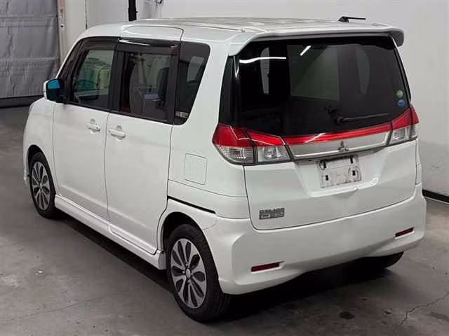 MITSUBISHI DELICA D:2