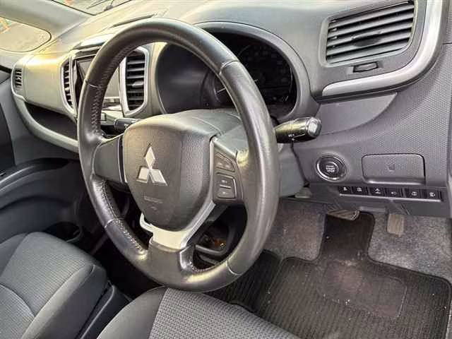 MITSUBISHI DELICA D:2