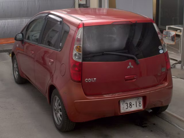 MITSUBISHI COLT
