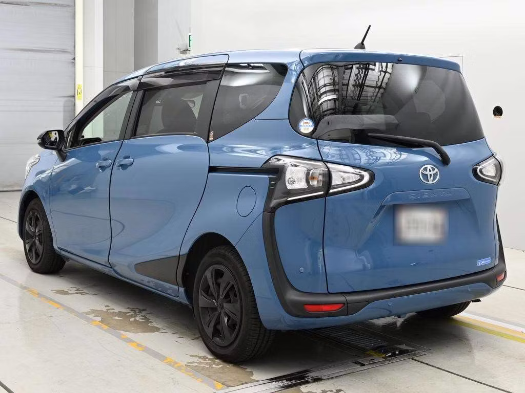 TOYOTA SIENTA