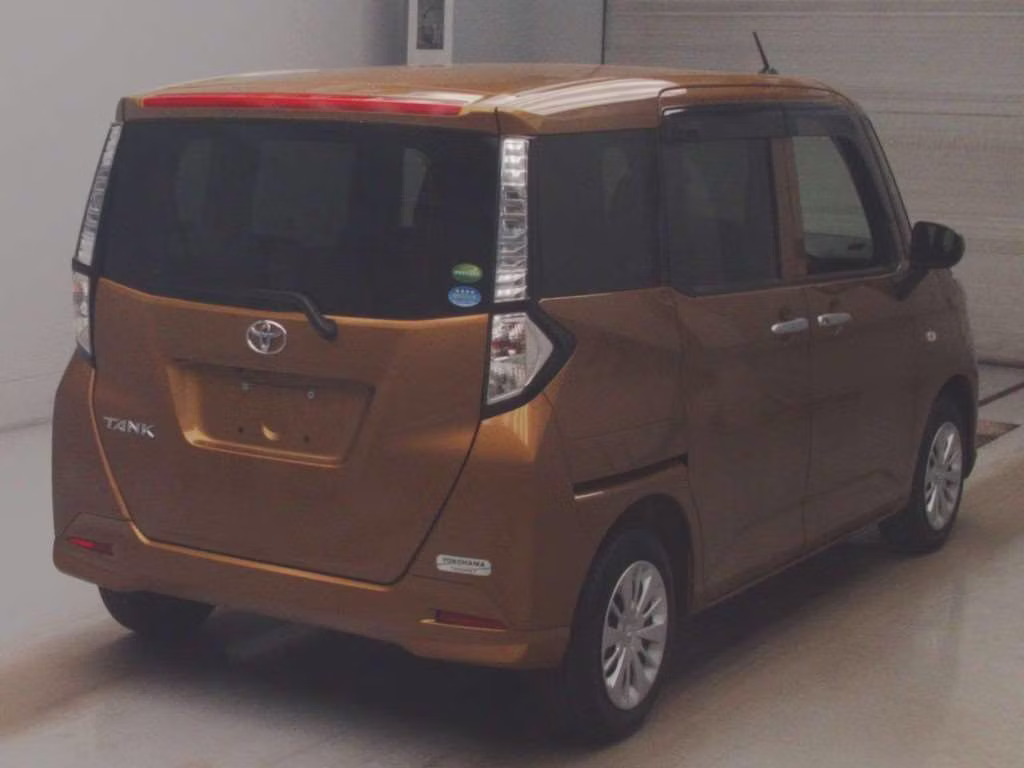 TOYOTA TANK