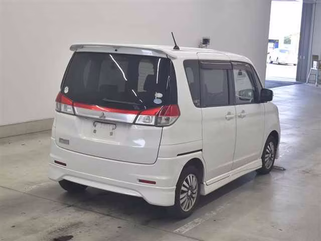 MITSUBISHI DELICA D:2