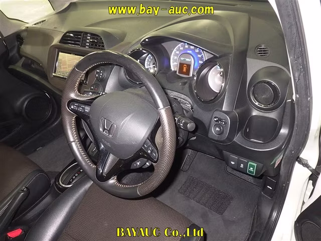 HONDA FIT SHUTTLE