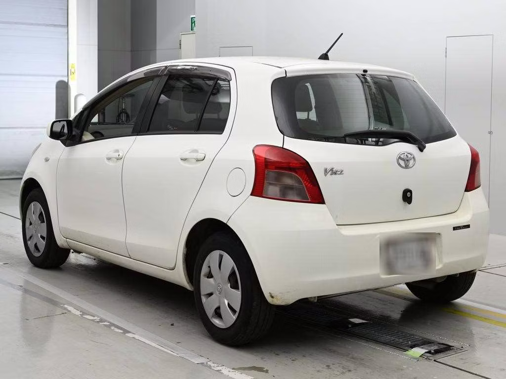 TOYOTA VITZ