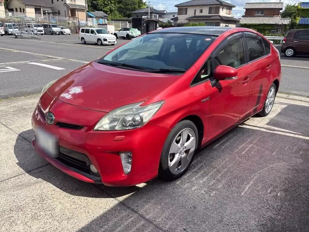 TOYOTA PRIUS