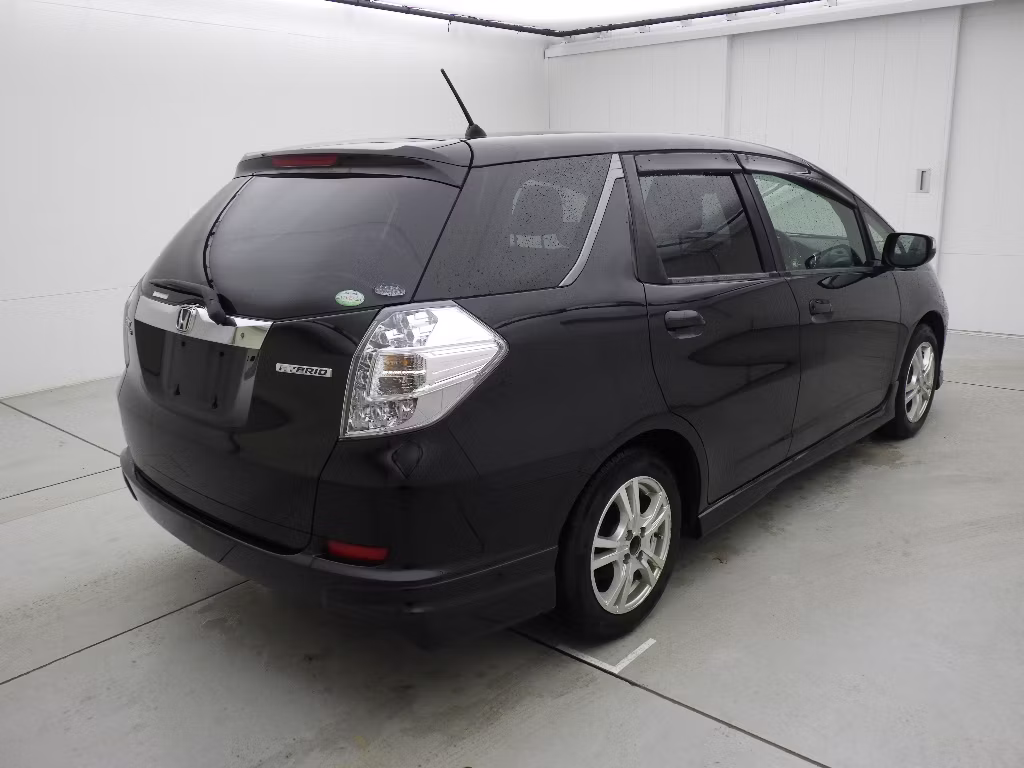 HONDA FIT SHUTTLE