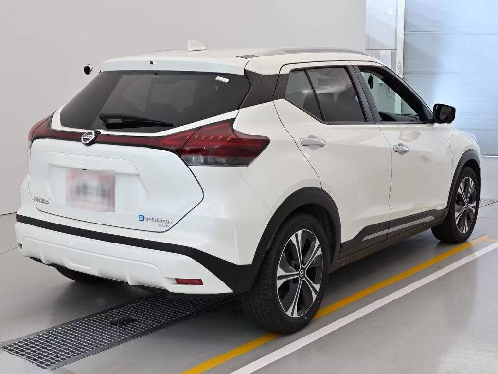 NISSAN KICKS