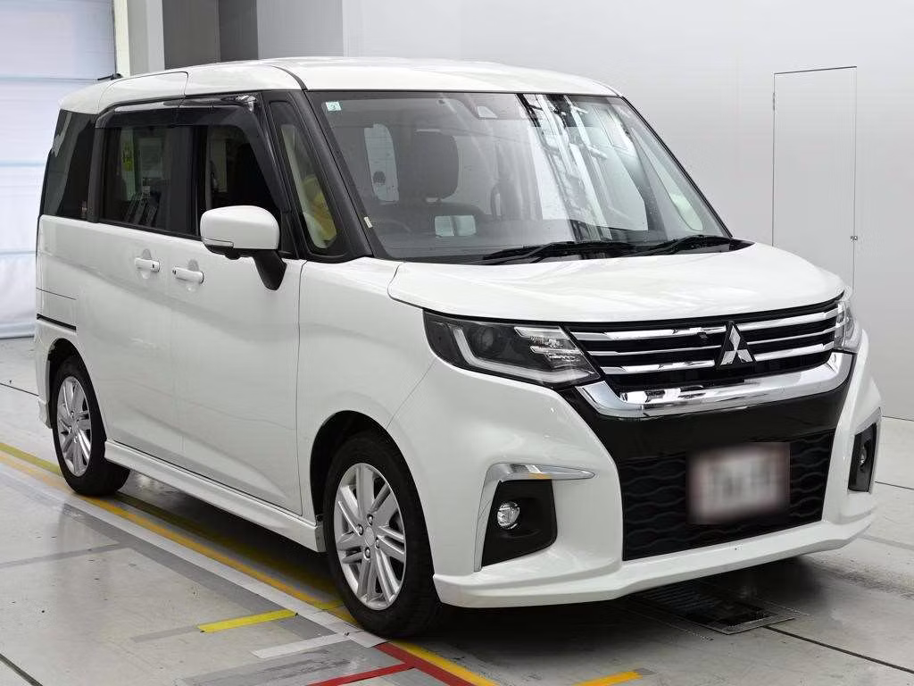 MITSUBISHI DELICA D:2