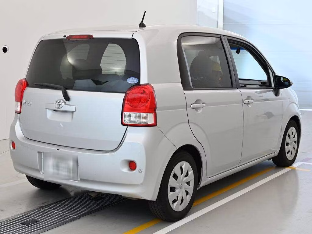 TOYOTA PORTE