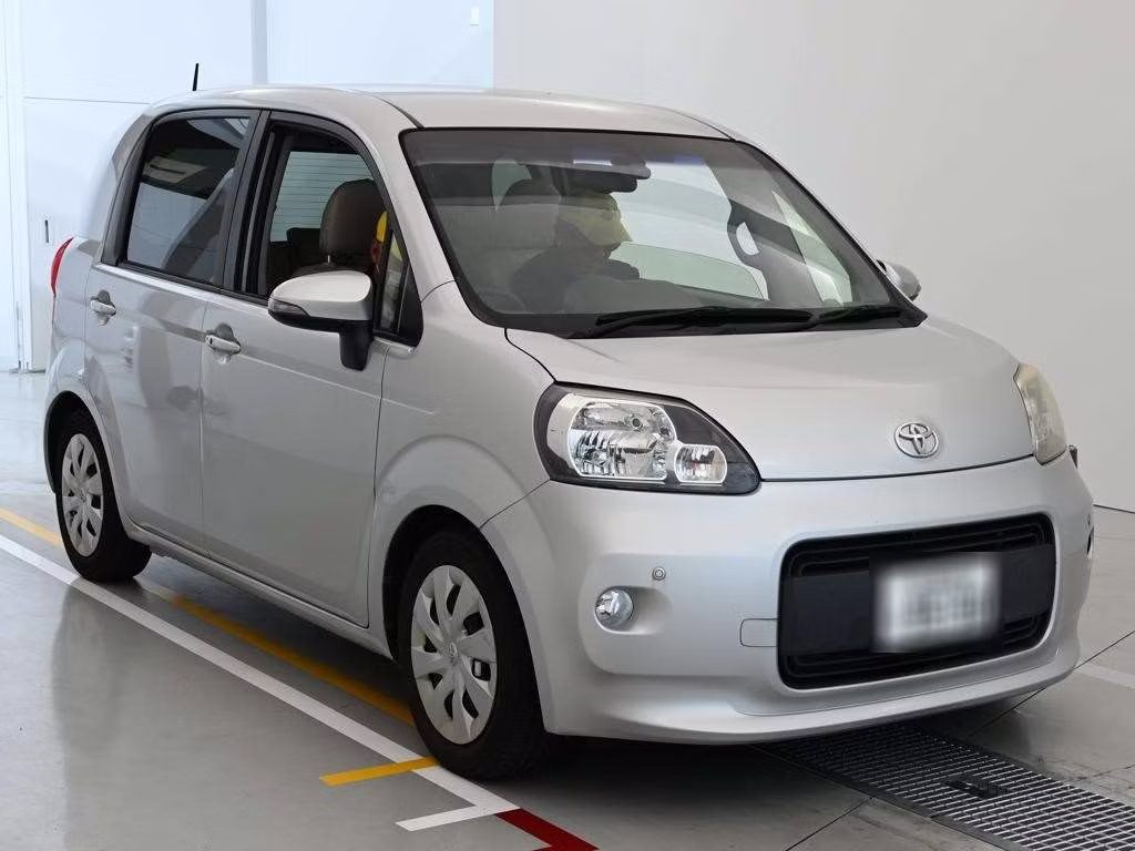 TOYOTA PORTE