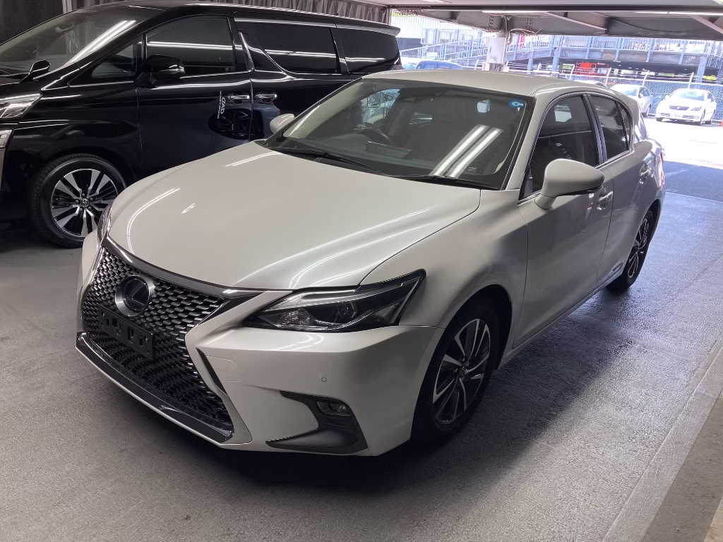 LEXUS CT200H