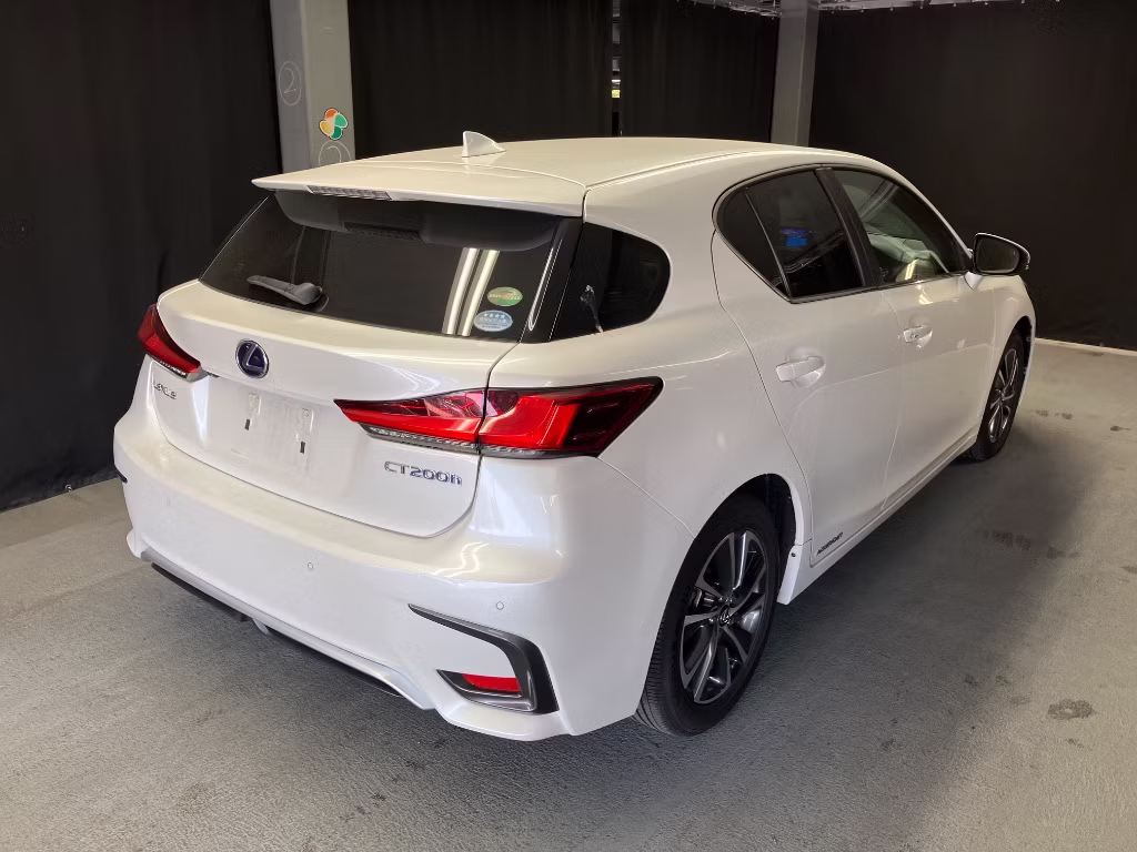 LEXUS CT200H