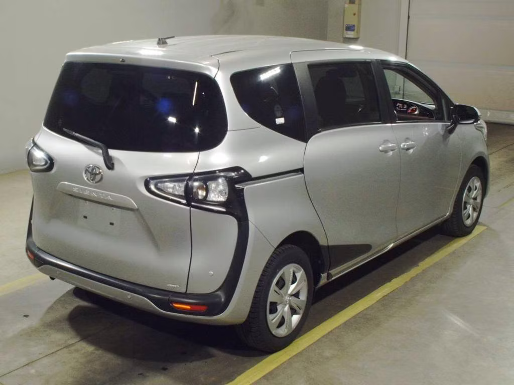 TOYOTA SIENTA