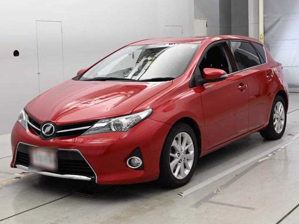TOYOTA AURIS