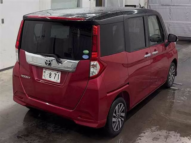 TOYOTA TANK
