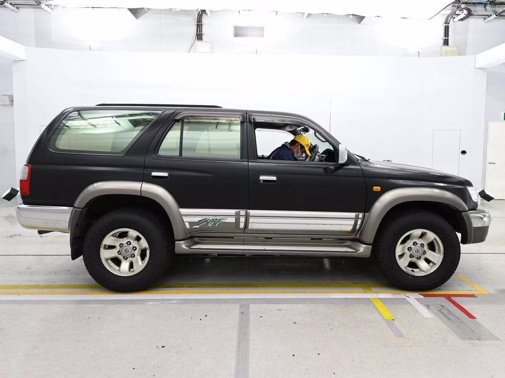 TOYOTA HILUX SURF