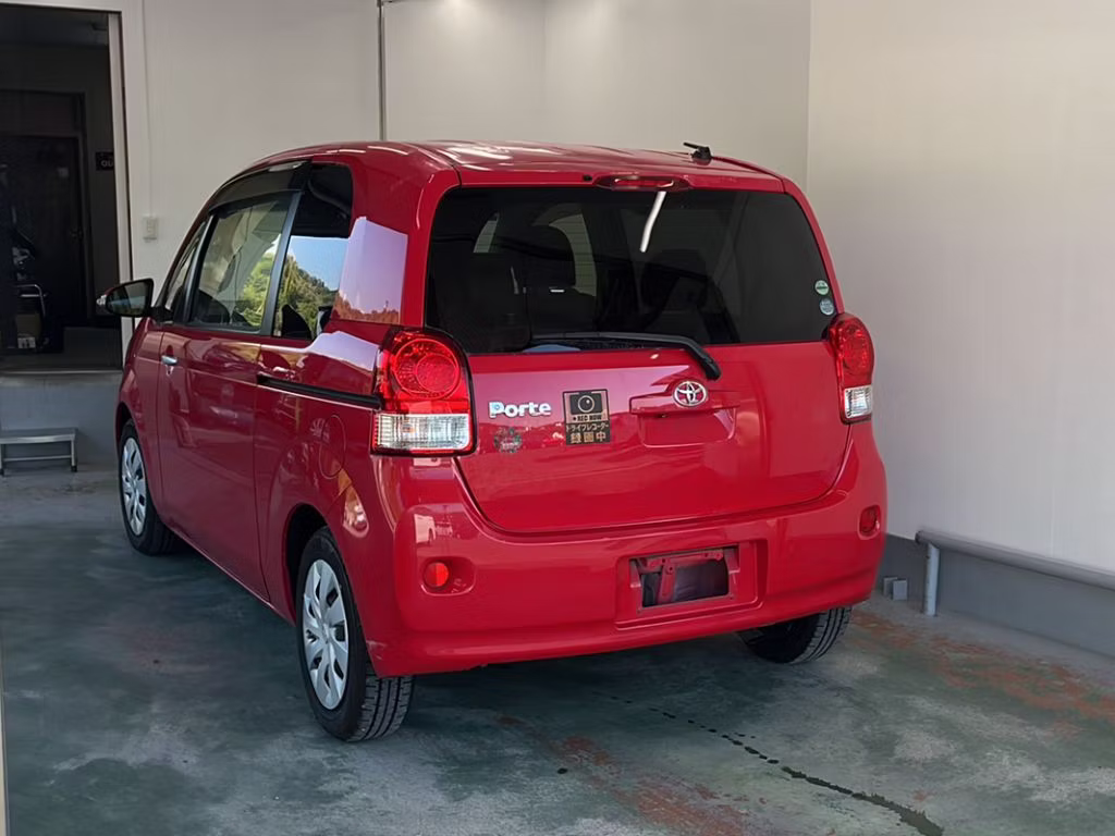 TOYOTA PORTE