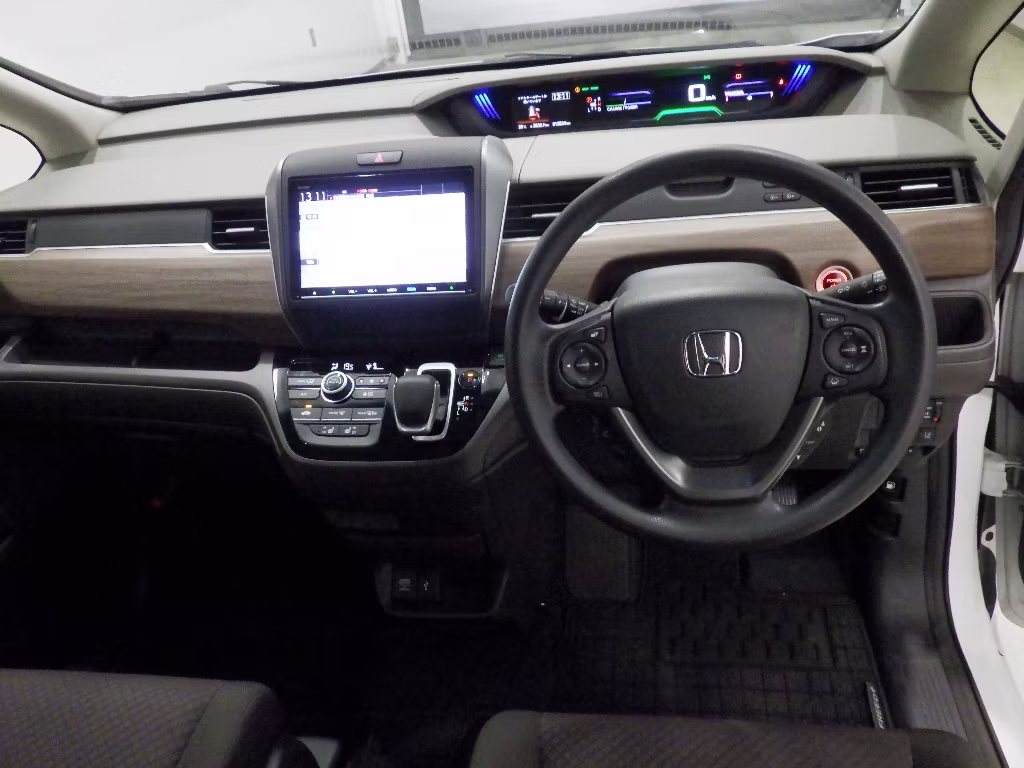 HONDA FREED+