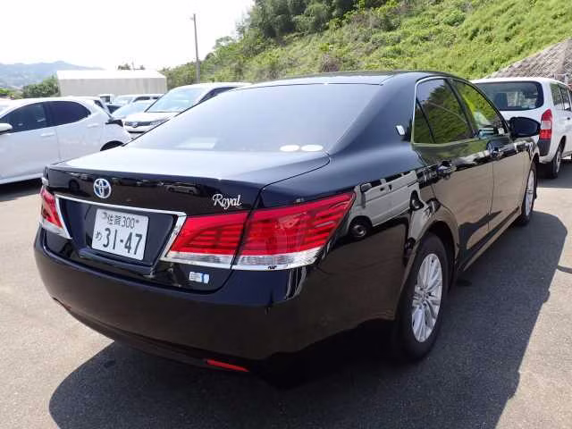 TOYOTA CROWN