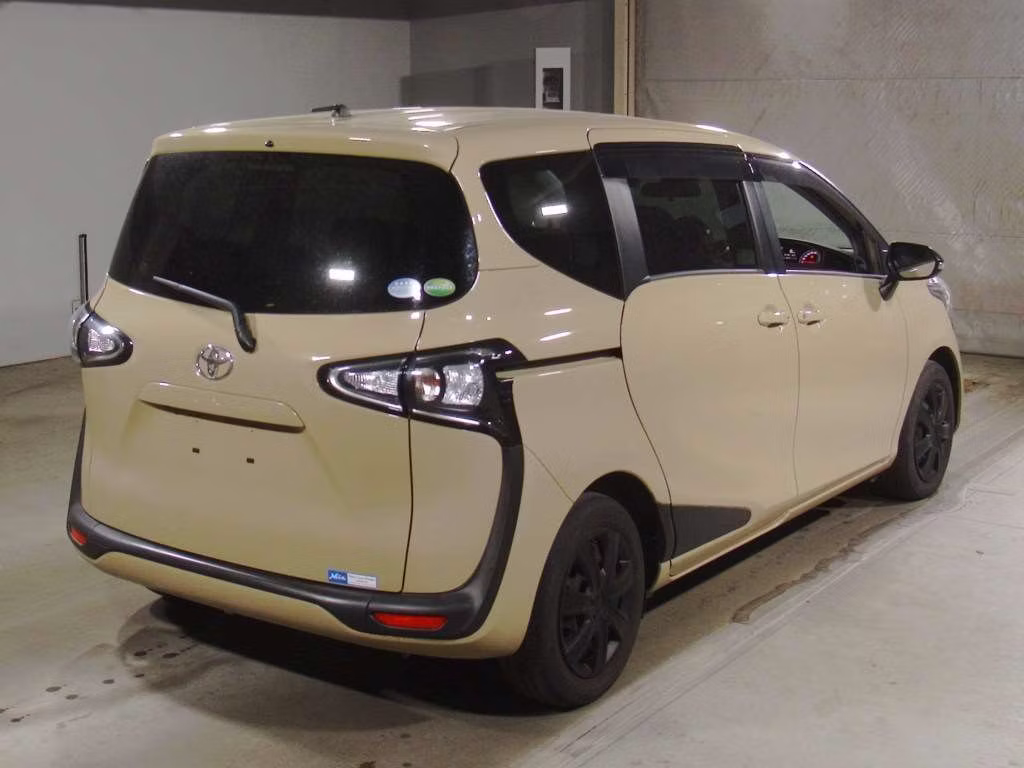 TOYOTA SIENTA