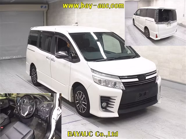 TOYOTA VOXY