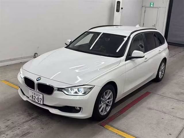 BMW 3-SERIES