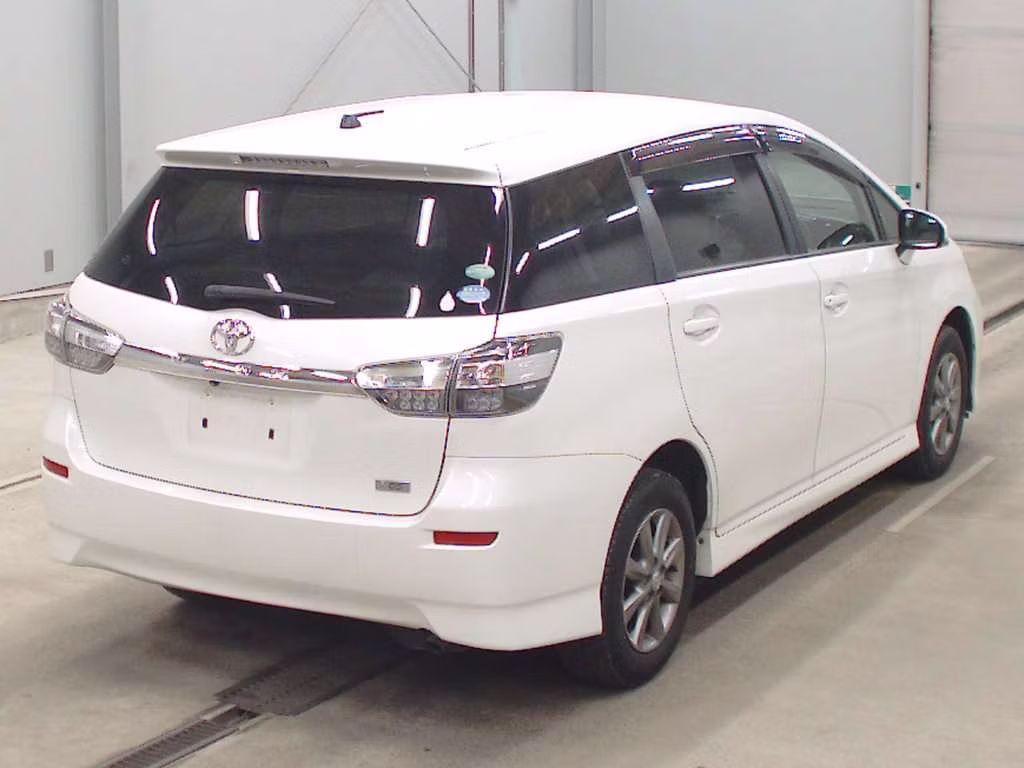 TOYOTA WISH