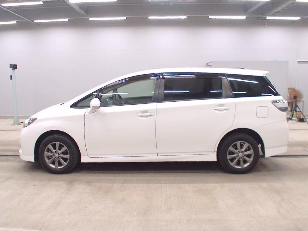 TOYOTA WISH