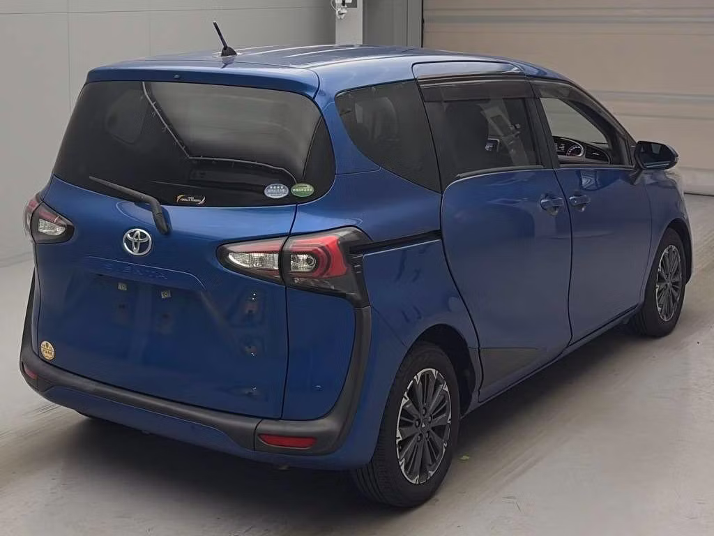 TOYOTA SIENTA