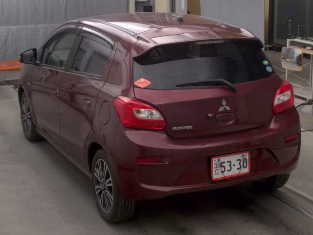 MITSUBISHI MIRAGE