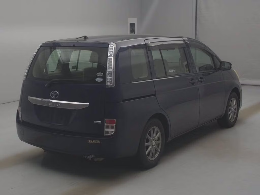 TOYOTA ISIS