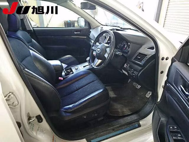 SUBARU LEGACY