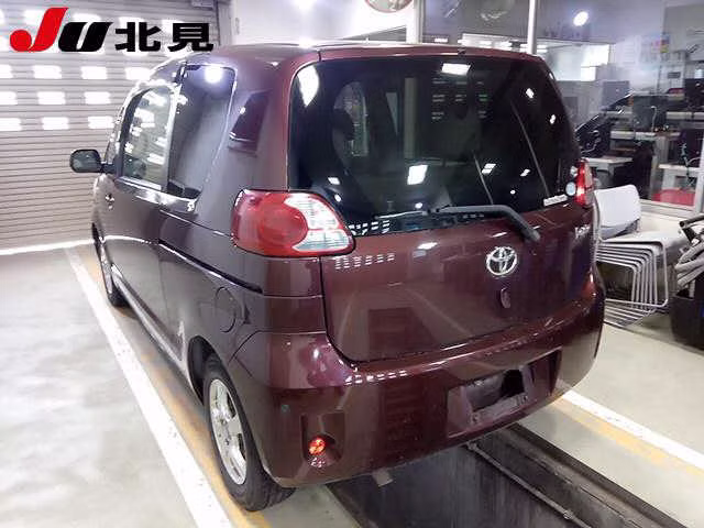 TOYOTA PORTE