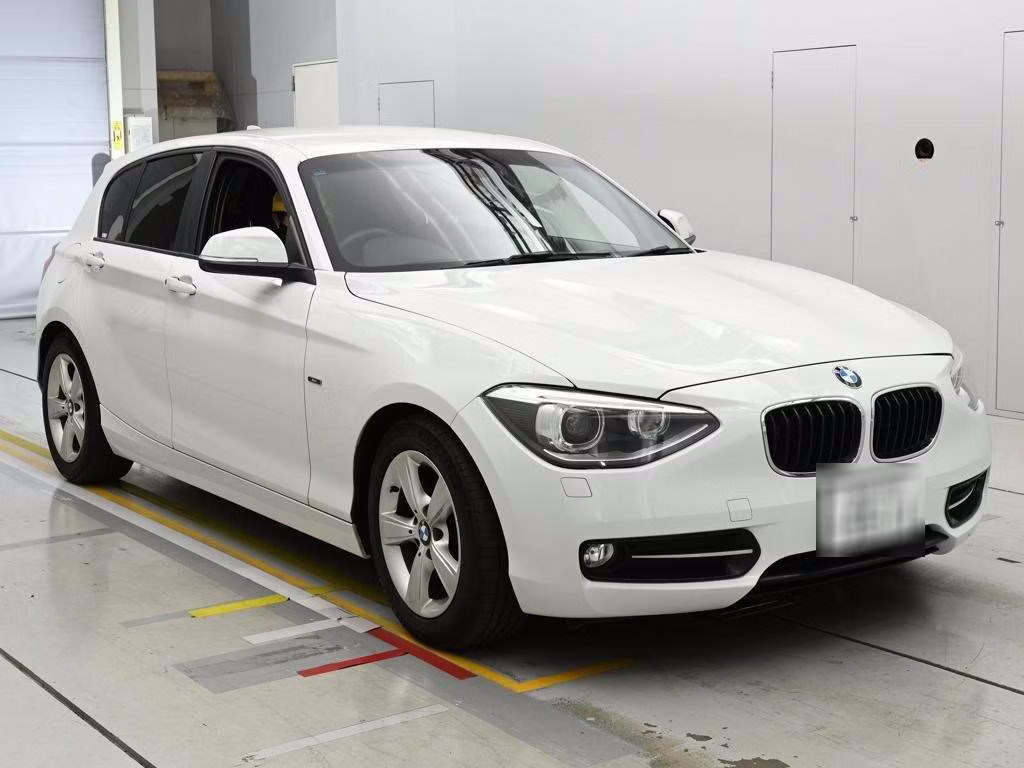 BMW 1-SERIES