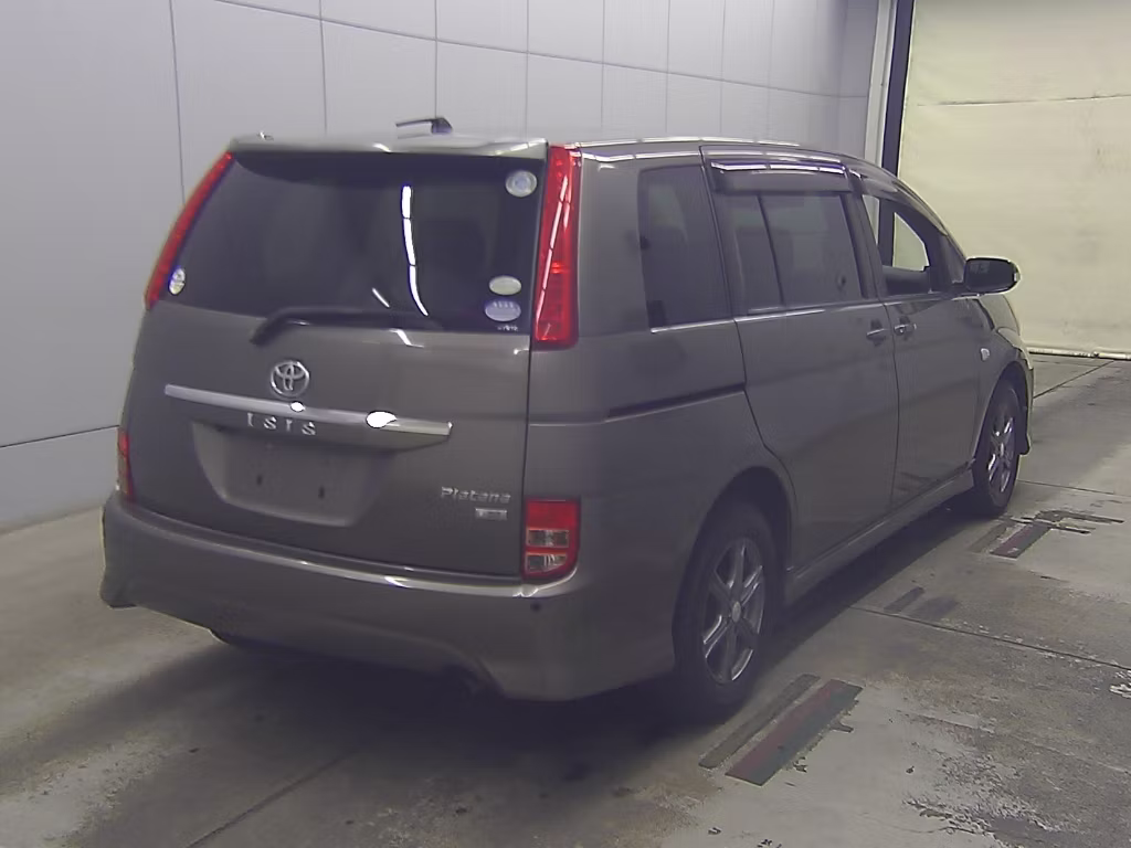 TOYOTA ISIS