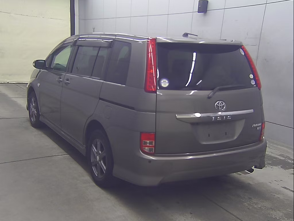 TOYOTA ISIS