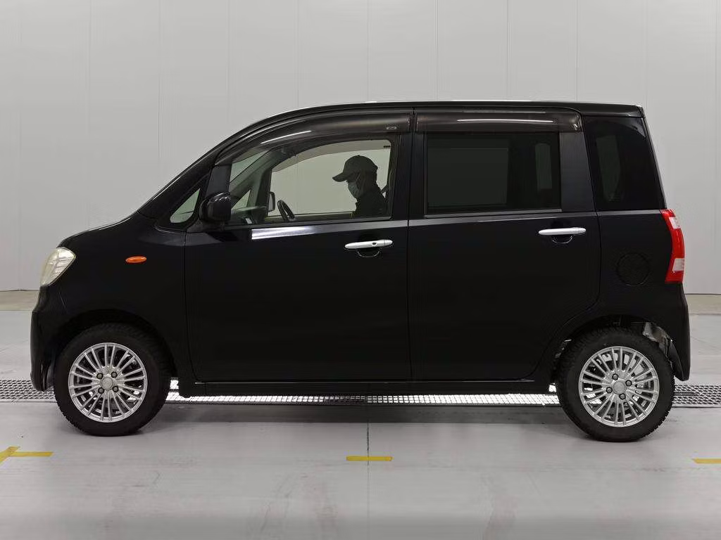 DAIHATSU TANTO EXE