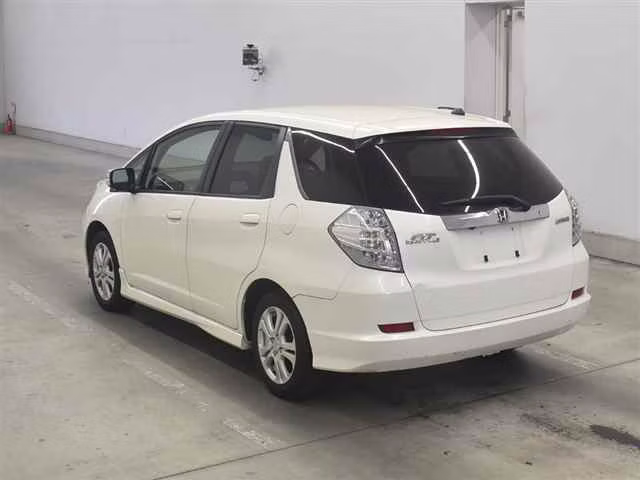 HONDA FIT SHUTTLE