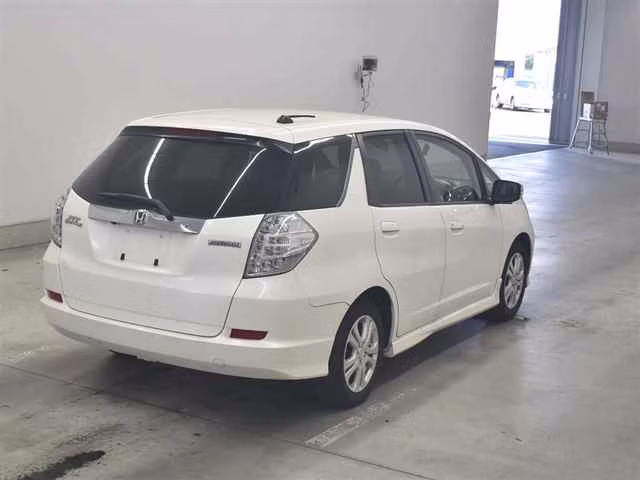 HONDA FIT SHUTTLE