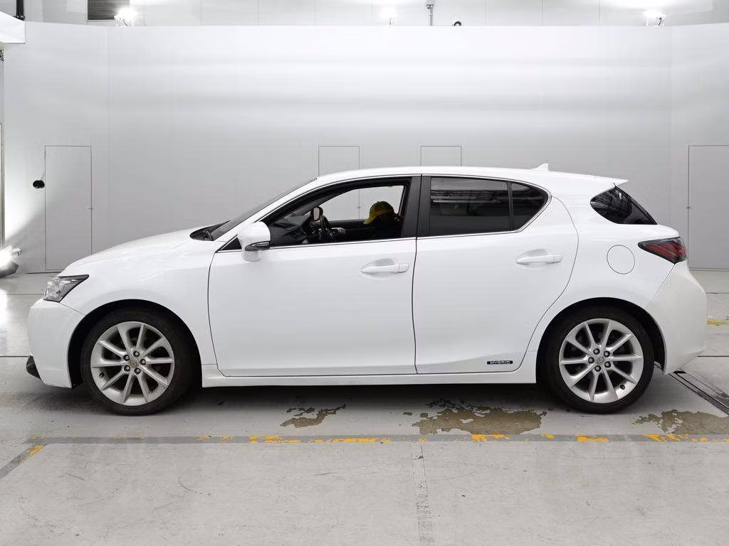 LEXUS CT200H