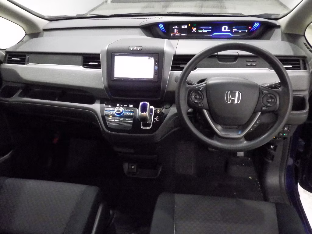 HONDA FREED+