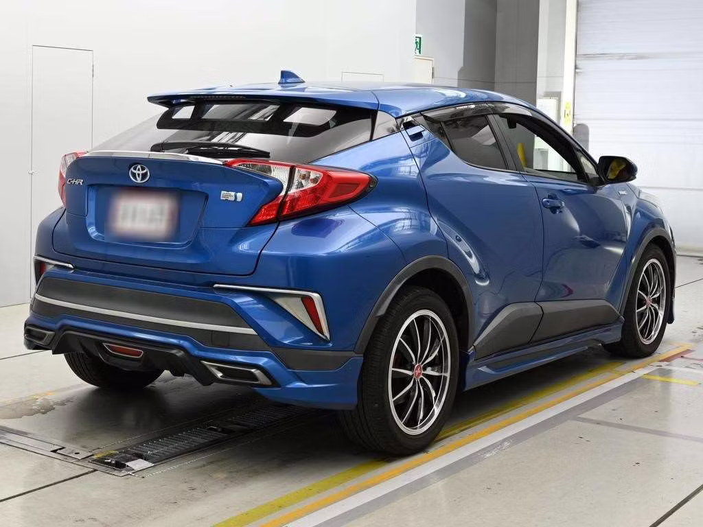 TOYOTA C-HR